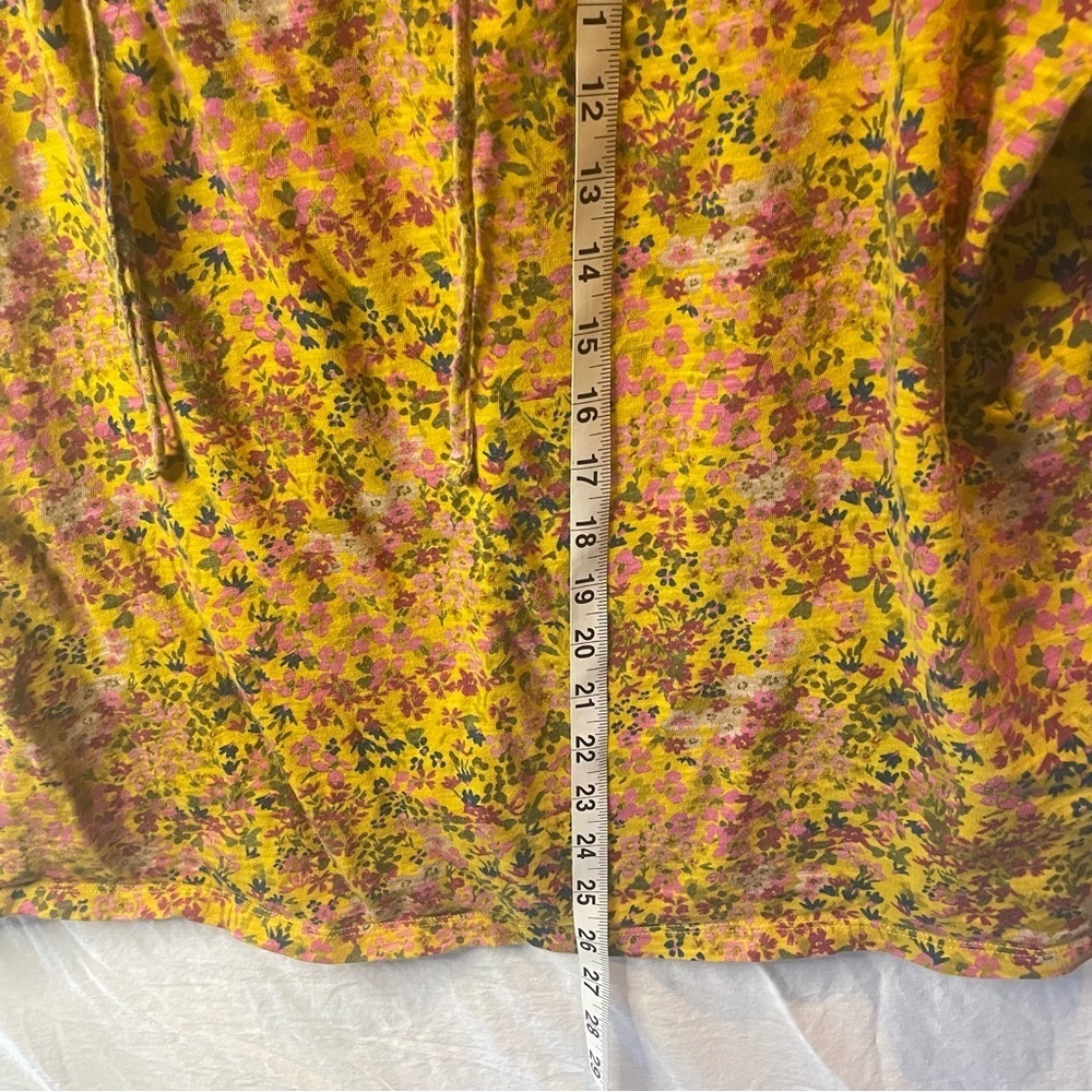 Floral Women's Top - Picture 4 of 8
